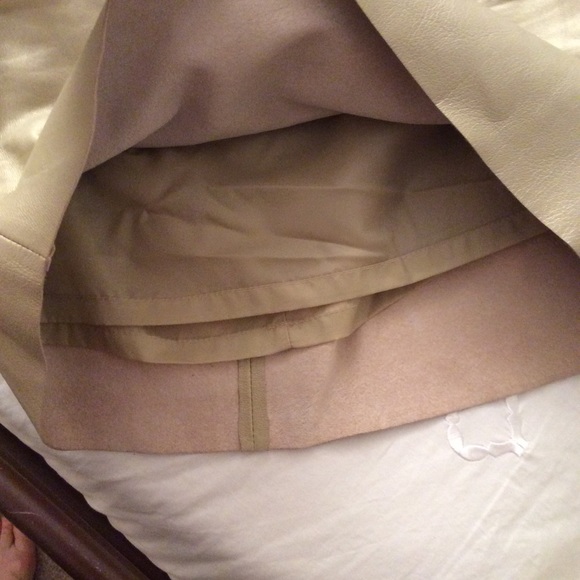 GOLD MINI GENUINE LEATHER SKIRT,3/4 - Picture 4 of 8